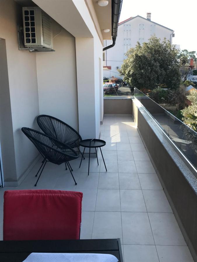 Apartments Jelka Banjol Exterior foto